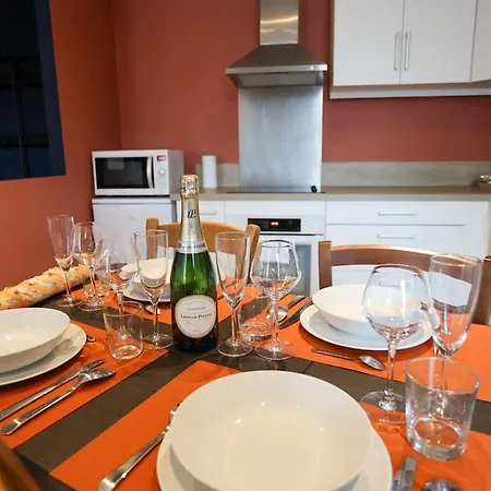 Au 38, Charme Et Confort Dans Notre T2 A * Épernay