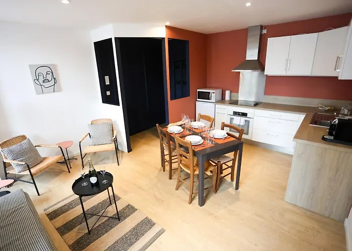 Au 38, Charme Et Confort Dans Notre T2 A Épernay